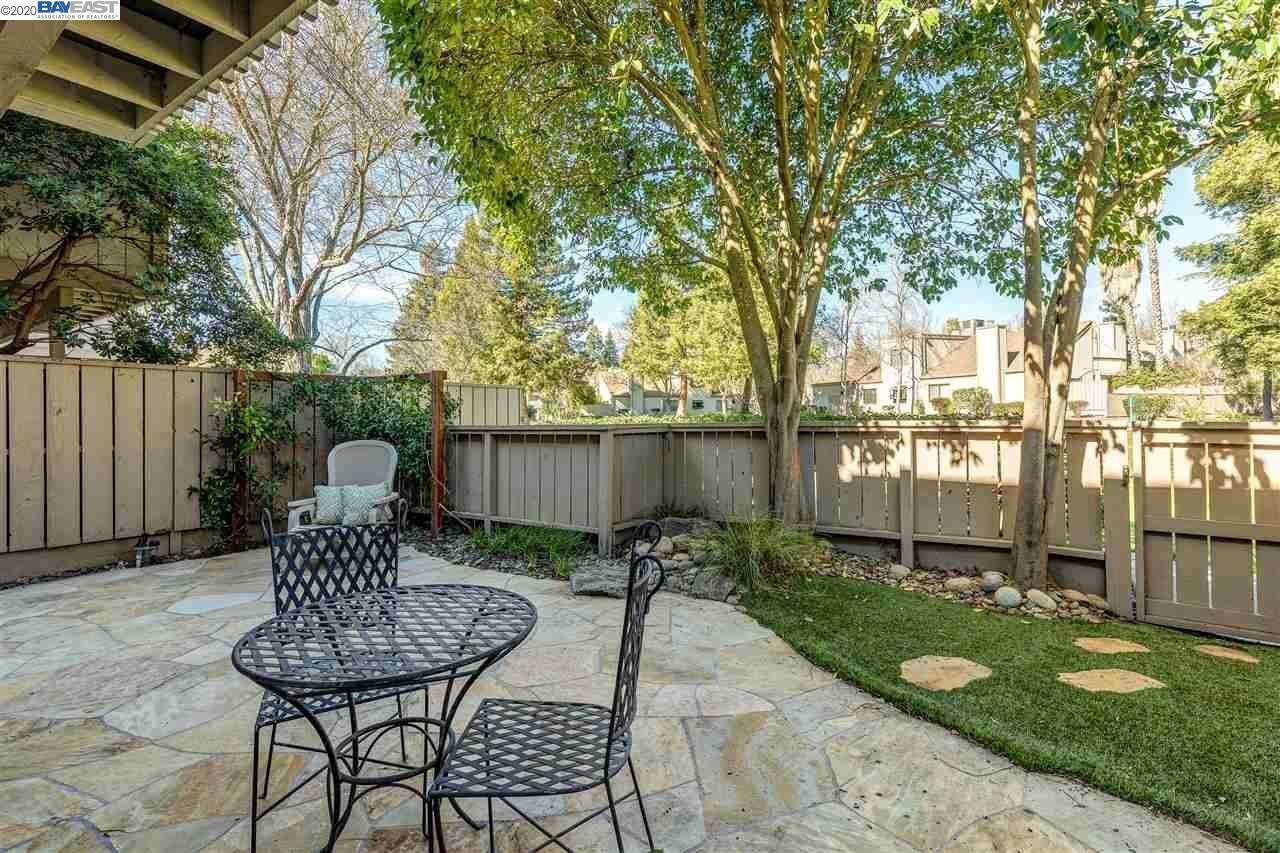 Building Photo - 5125 Willowview Ct