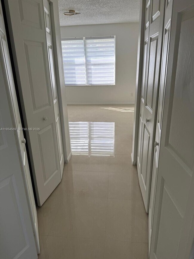 Building Photo - 2358 SW 177th Ave