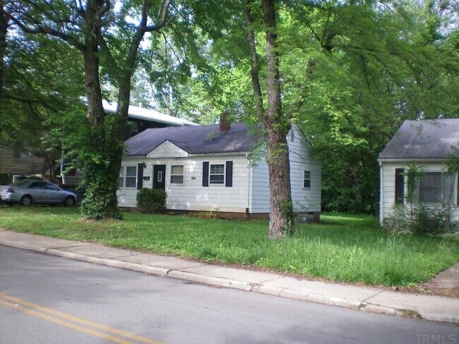Building Photo - 830 S Henderson St