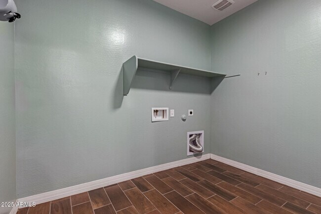 Building Photo - 4286 E Mesquite St