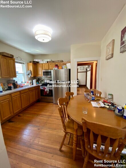 Primary Photo - 270 Harvard St