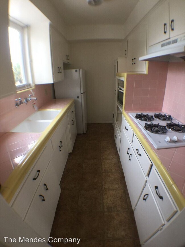 Building Photo - 3602-3608 Indiana St