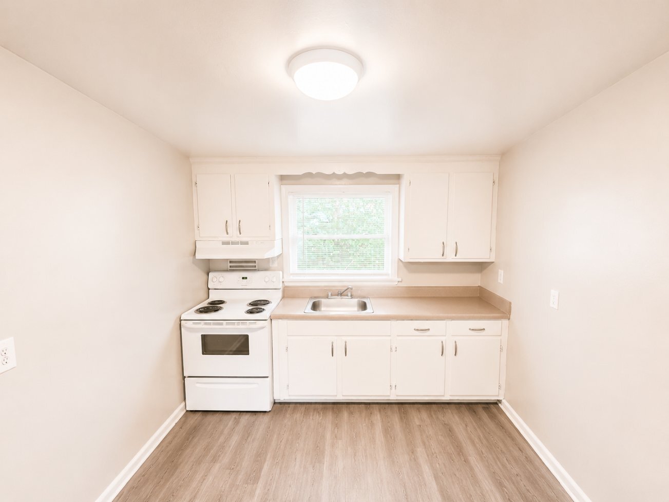 Building Photo - 5431 Remuda Dr