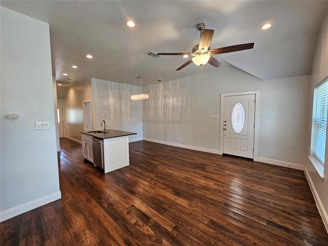 Building Photo - 3804 Eaton Dr