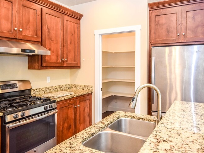 Building Photo - 1249 W 2475 S