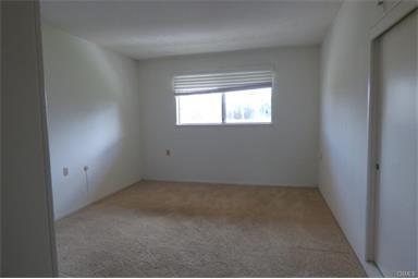 Building Photo - 2 Bedroom w/View