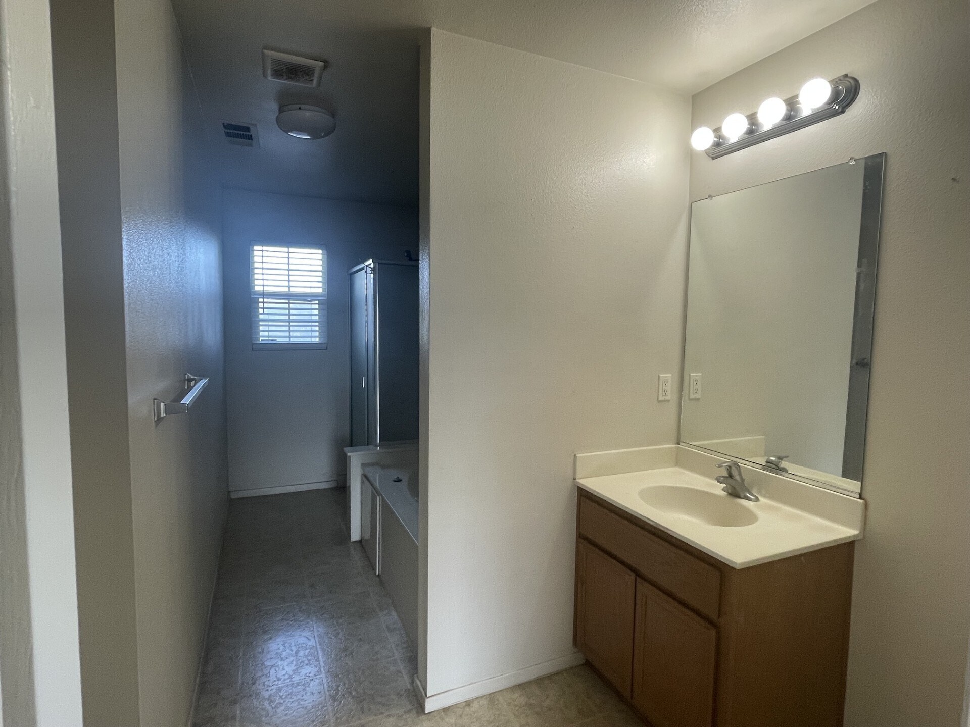 Building Photo - 4345 Briggs Ln