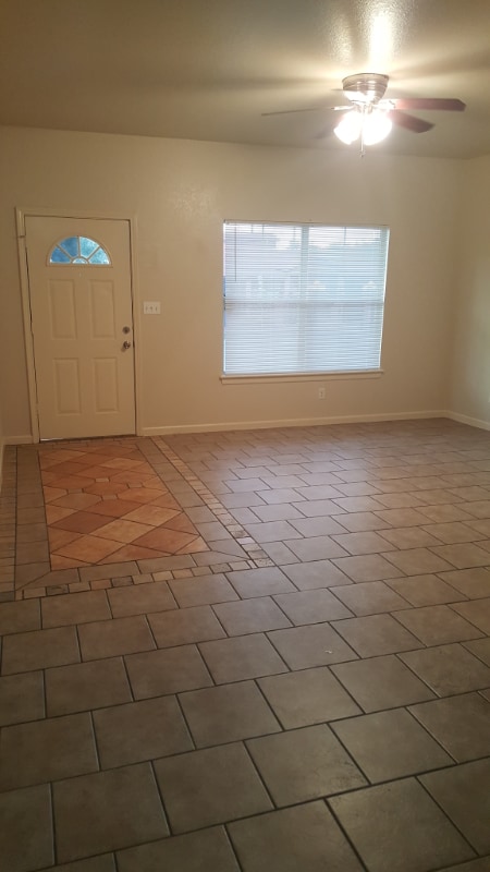 Building Photo - 234 Morningview Dr