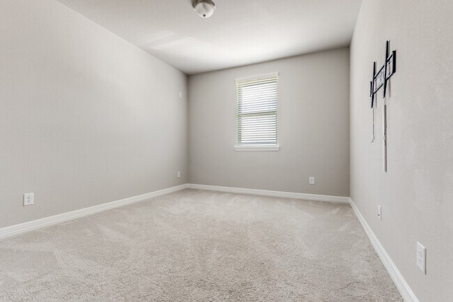 Building Photo - 9455 Towne Lake Pkwy