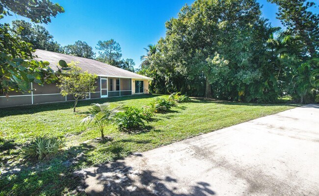 Building Photo - 12523 169th Ct N