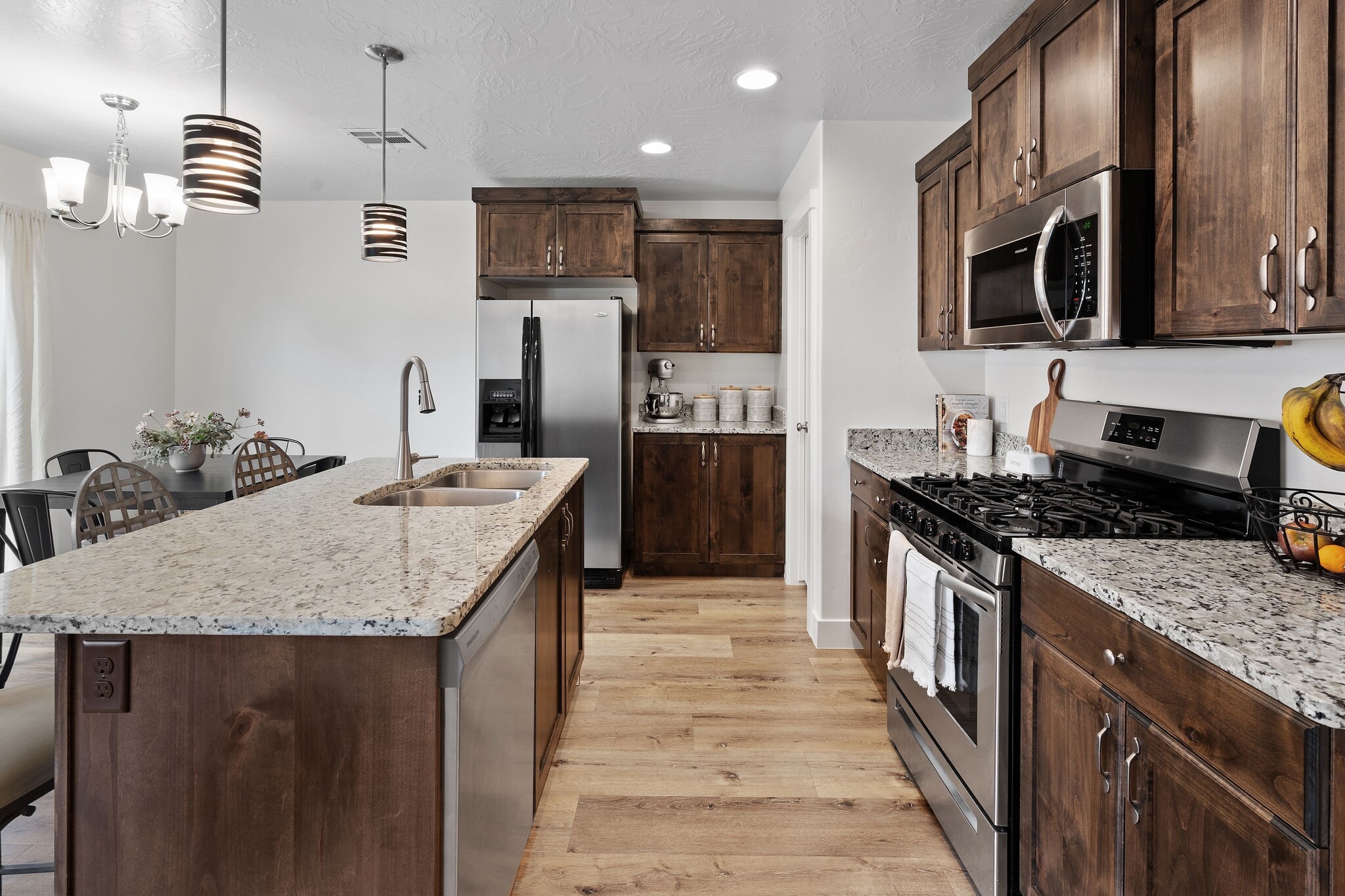 Building Photo - 5862 S Challenger Way