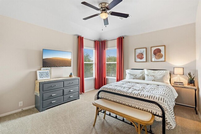 Building Photo - 154 Larch Cove