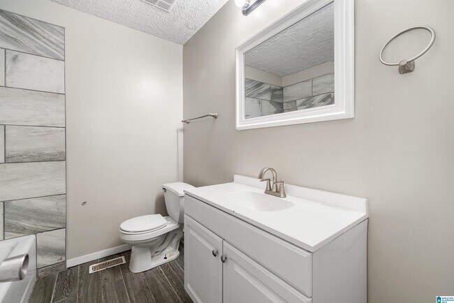 Building Photo - 3009 Burkwood Rd