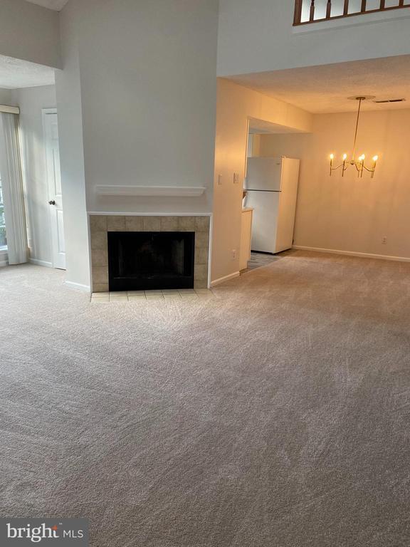 Building Photo - 12106 Greenway Ct