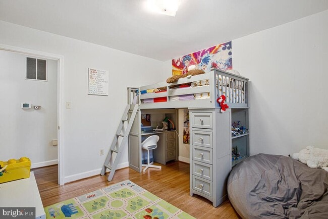 Building Photo - 15805 Wayne Ave