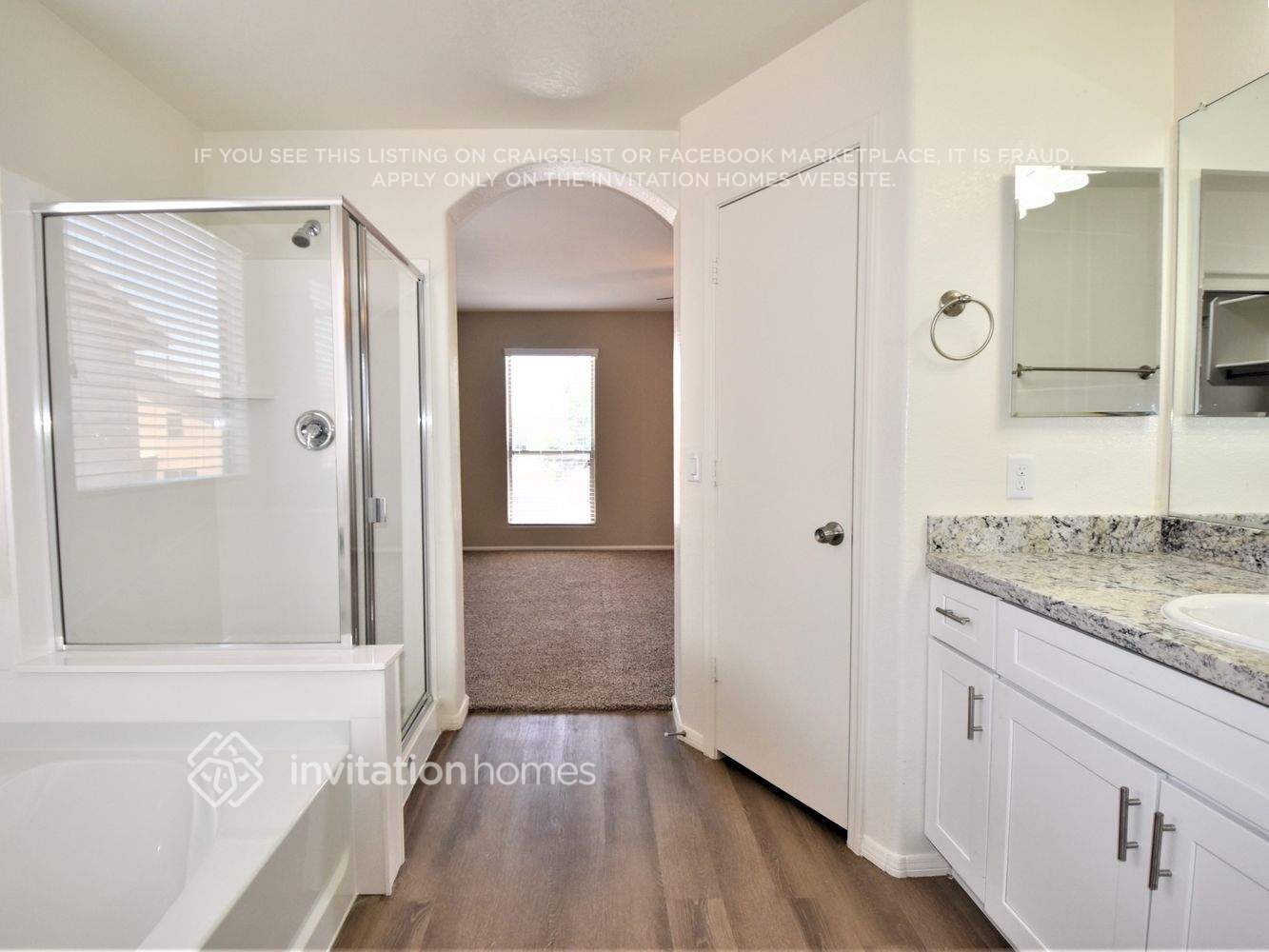 Building Photo - 12656 W Orange Dr