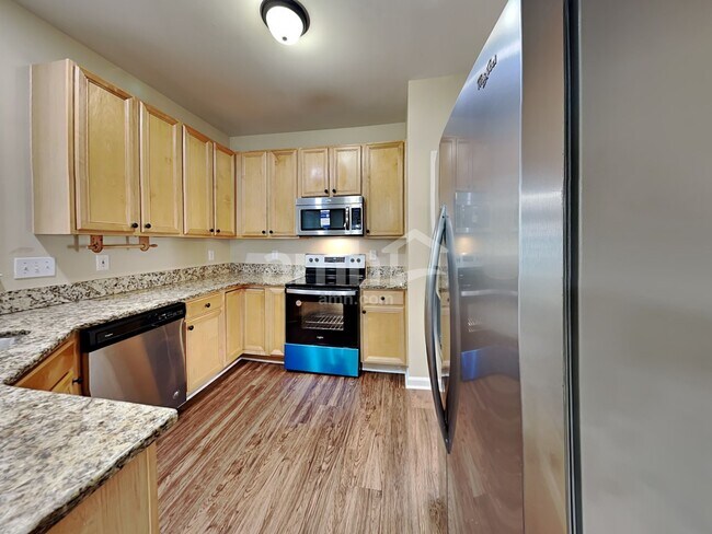 Building Photo - 8220 Duck Creek Dr