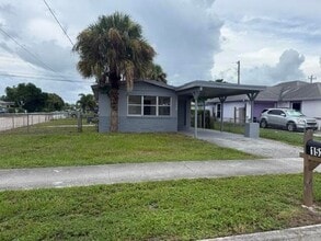 Building Photo - 1528 Avenue S