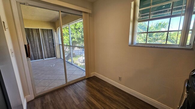 Building Photo - 6560 Via Regina