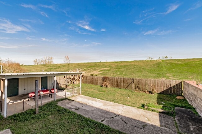 Building Photo - 3 Bedroom Downtown Condo in Downtown Port Allen