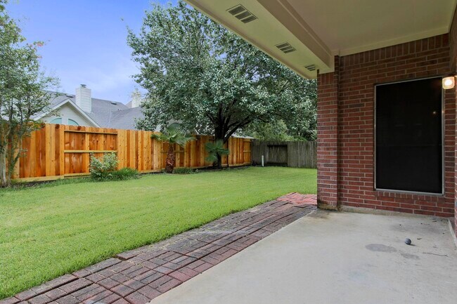 Building Photo - 20931 Deauville Dr