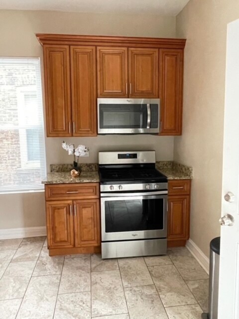 Building Photo - 5616 S Indiana Ave