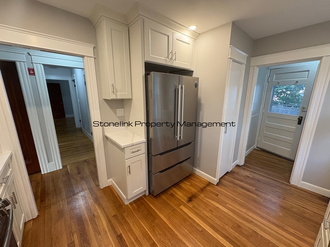 Building Photo - Newly Renovated Single Family Home For Ren...