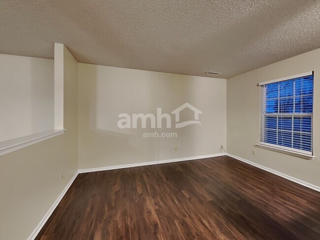 Building Photo - 6503 W Philadelphia Dr