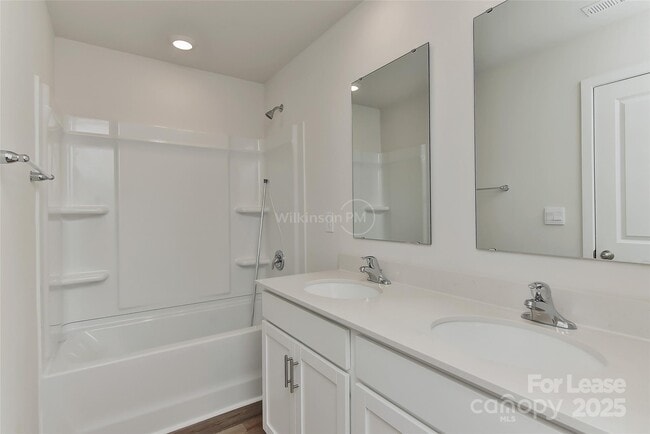 Building Photo - 149 Parker Claire Ln