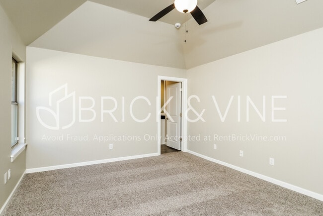 Building Photo - NEW CONSTRUCTION Home in Edmond Area!