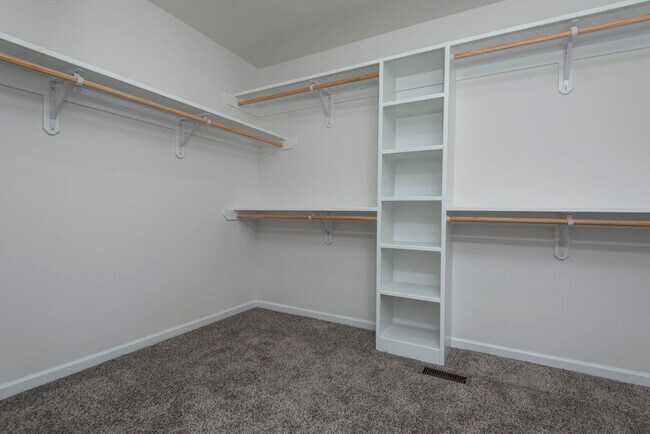 Building Photo - 2013 South St