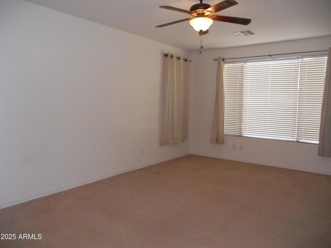 Building Photo - 13558 W Port Royale Ln