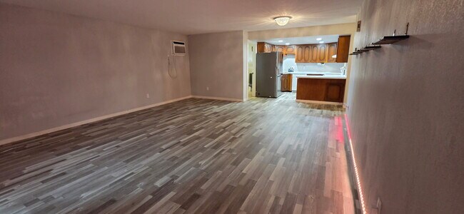 Building Photo - 1st Street