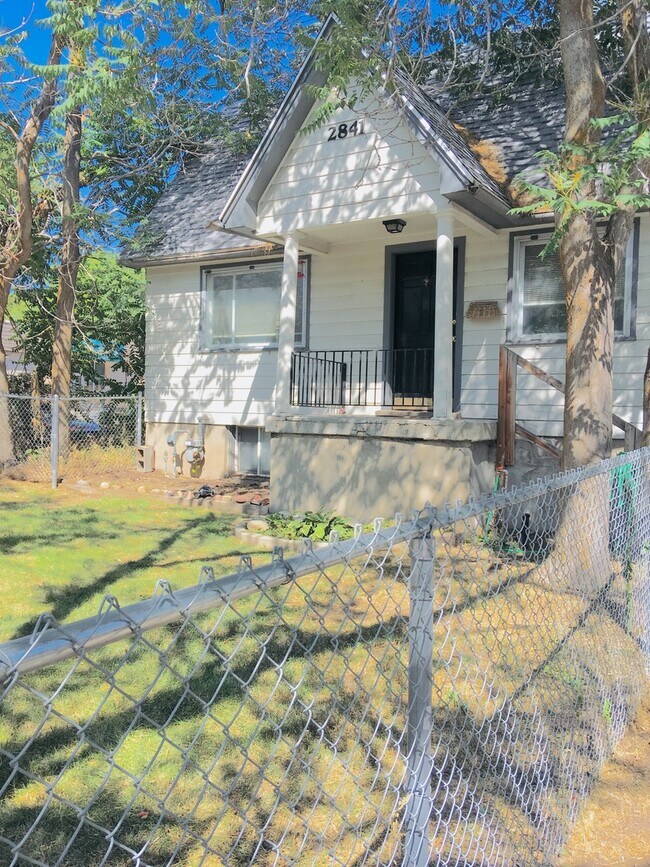 Building Photo - 2841 S 2300 E