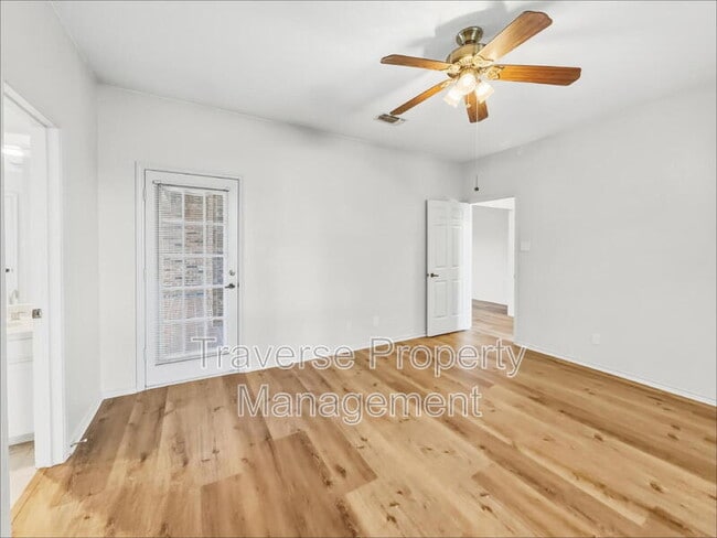 Building Photo - 5407 Ledgestone Dr
