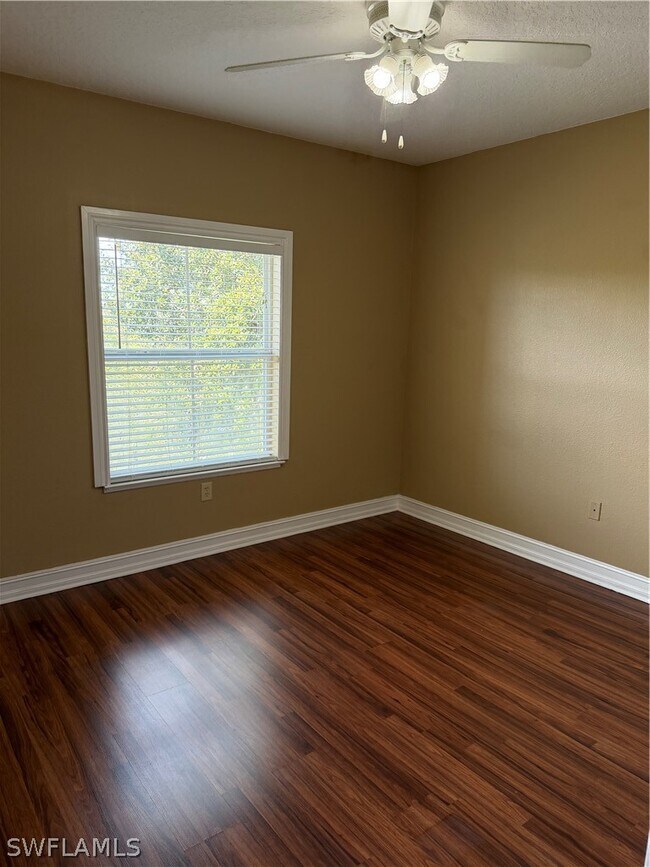 Building Photo - 11520 Villa Grand