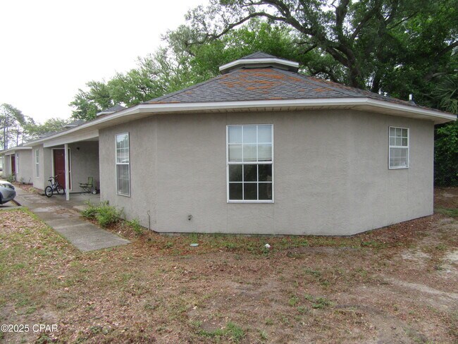 Building Photo - 1401 Gulf Ave