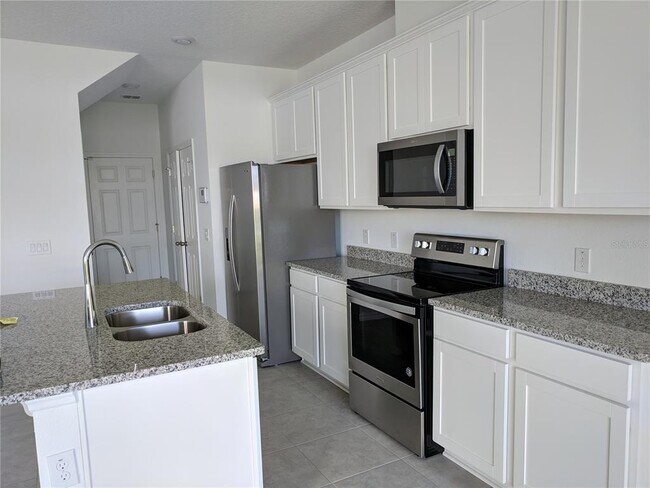 Building Photo - 15355 Willow Arbor Cir