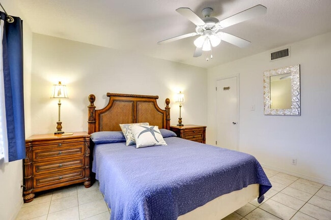 Building Photo - 2700 Ocean Shore Blvd