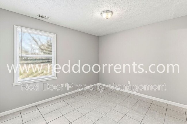 Building Photo - 517 Gibbs St