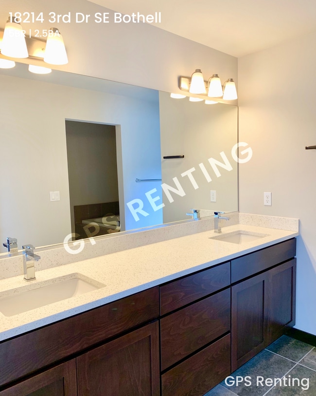 Building Photo - 18214 3rd Dr SE