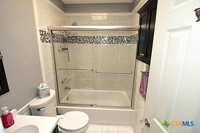 Building Photo - 1110 Timmons Dr