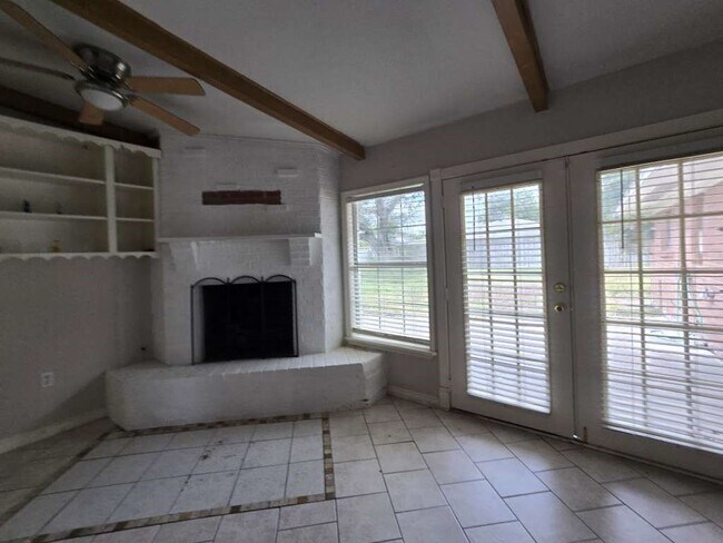 Building Photo - 1903 Britton St