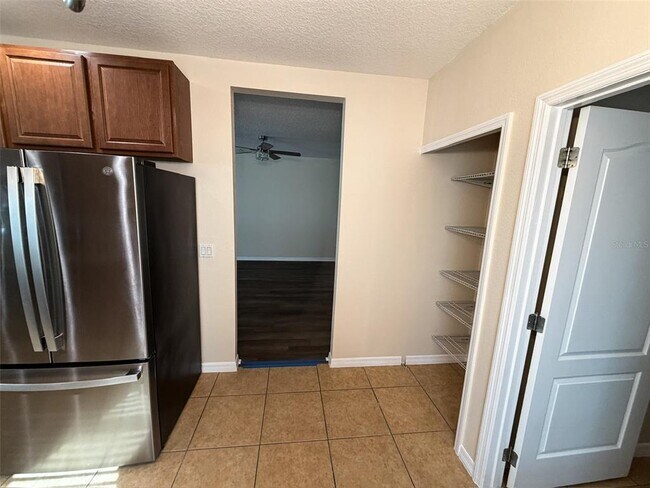 Building Photo - 2203 Anoka Way