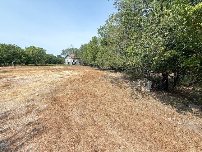 Building Photo - 8279 Green Valley Rd