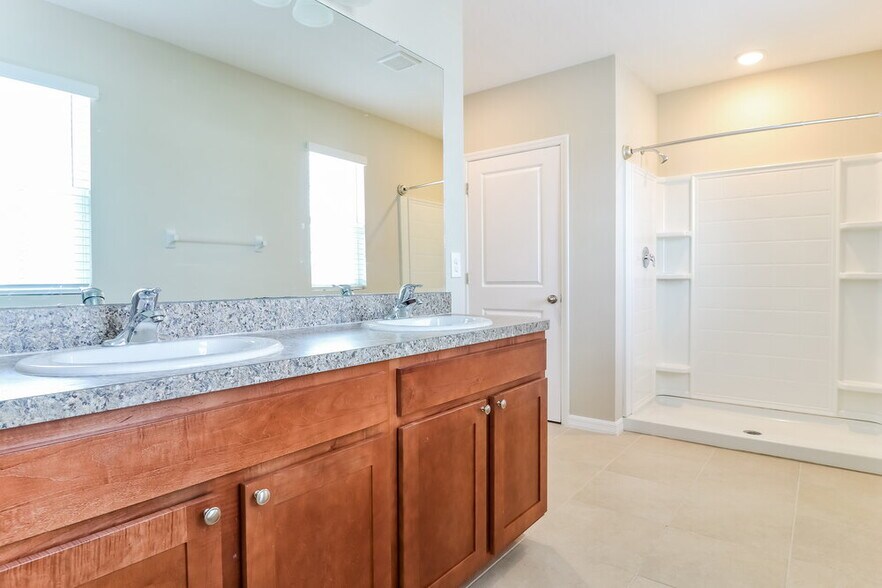 Building Photo - 9274 Watolla Dr