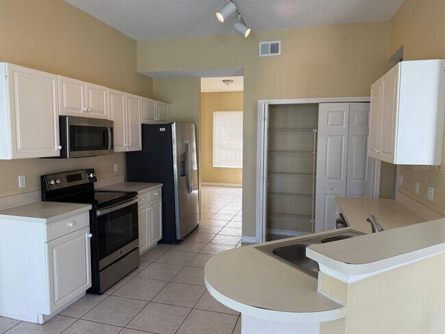 Building Photo - 3406 Amaca Cir