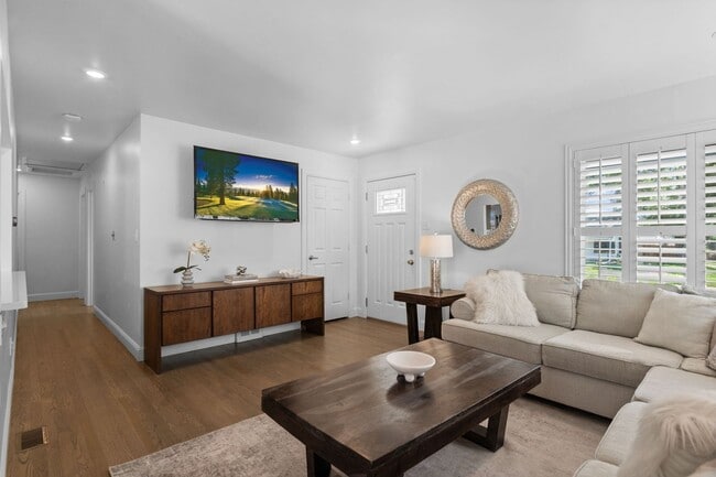 Building Photo - Modern South Denver Gem Available Now!!!