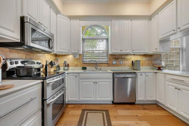 Building Photo - 3440 Jonathan Landing Dr