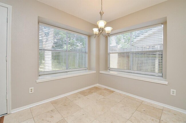 Building Photo - 1246 Summer Park Ln